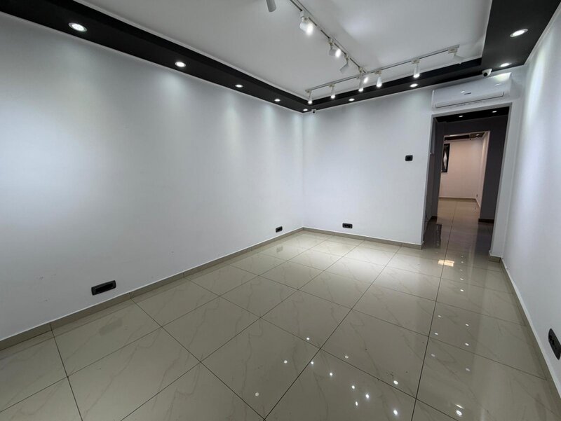 Spatiu comercial - Metrou Constantin Brancusi - Valea Argesului Stradal